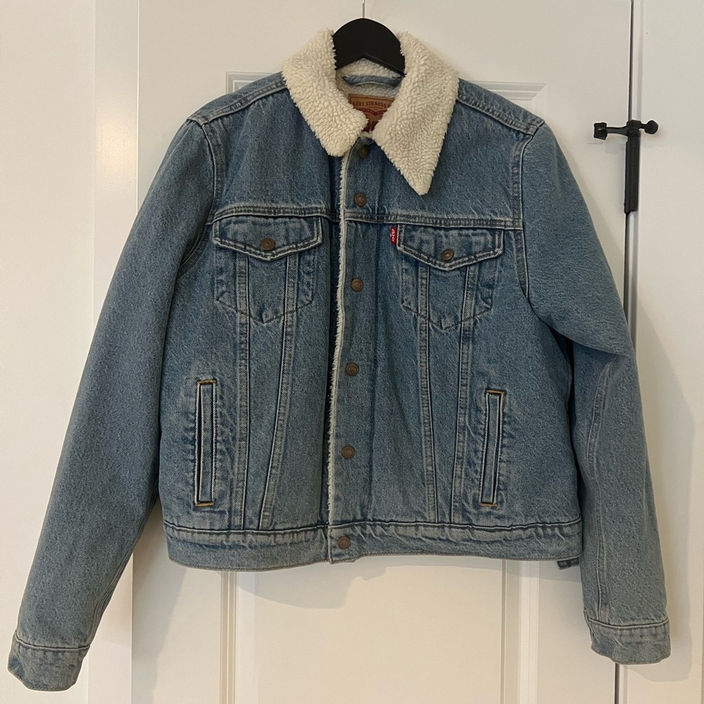 Levi’s Denim Jacket with Sherpa Lining